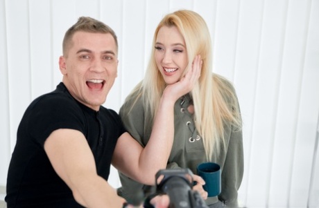 Samantha Rone estrella caliente fotos