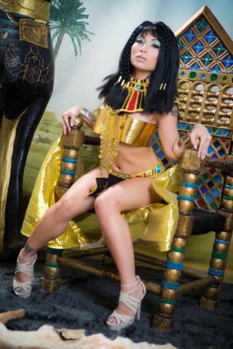 Cleopatra modelo superior galería